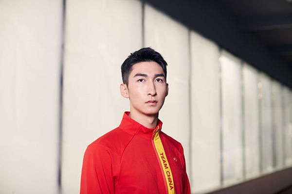 我们总是将伟大的冠军与伟大的球员、伟大的时刻联系在一起，你会想为这段历史添砖加瓦。
